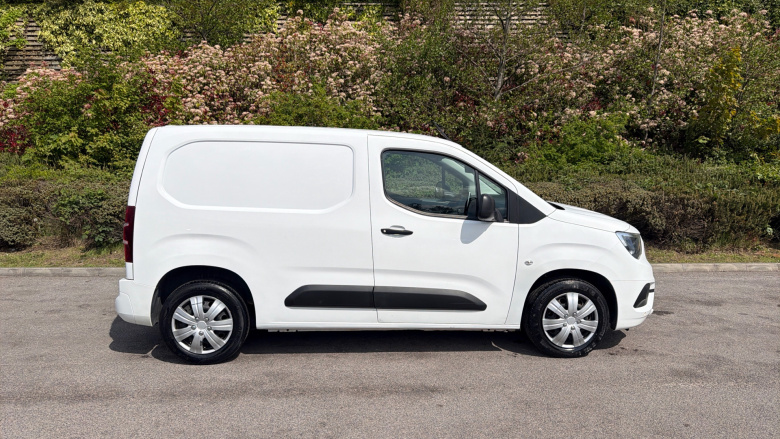 Vauxhall Combo Cargo Combo L1 Diesel 2000 1.5 Turbo D 100ps H1 Sportive Van